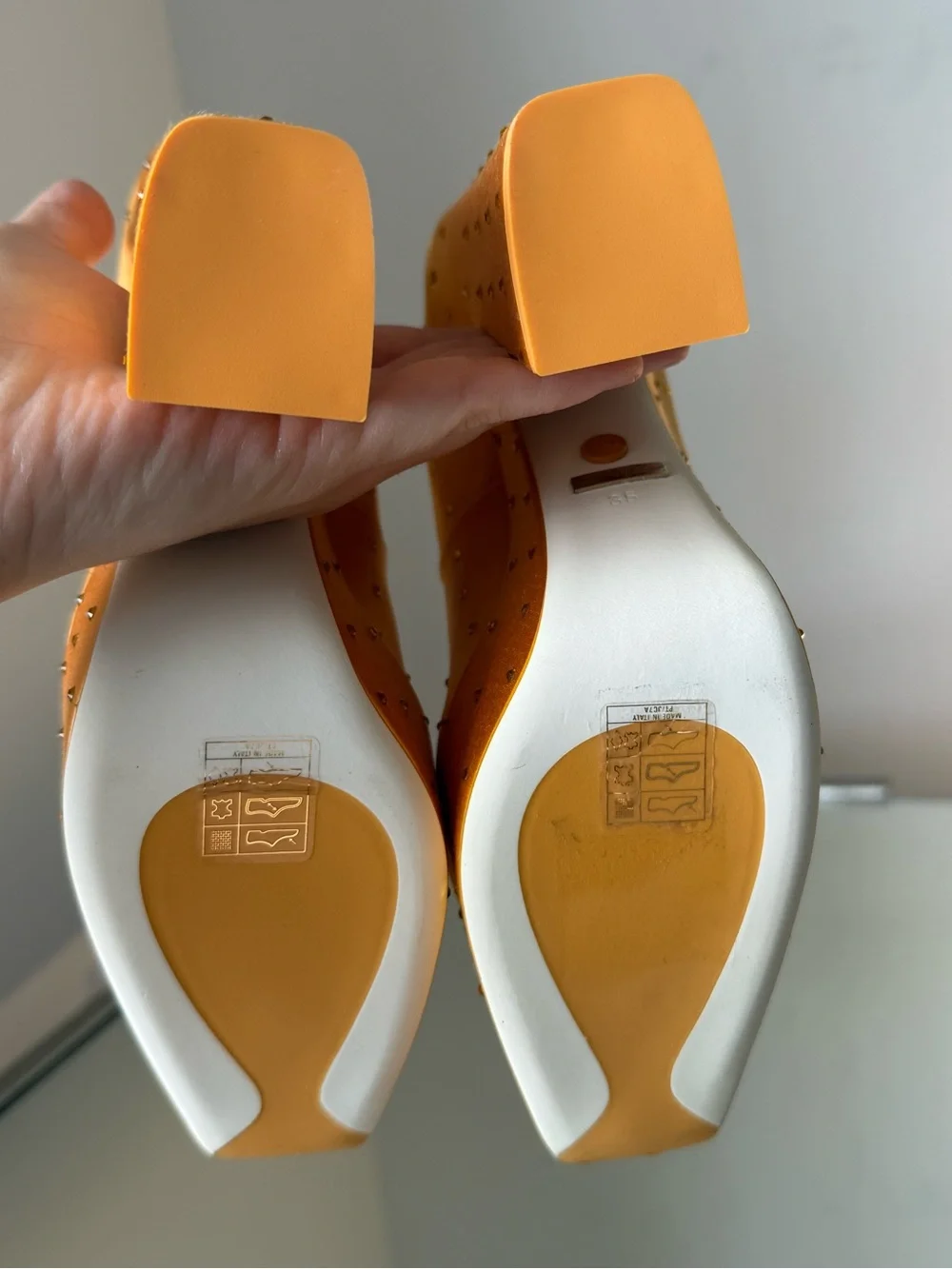 Jimmy CHOO Sailor moon Venus Platform 140 Orange Satin Platform Pumps Crystals